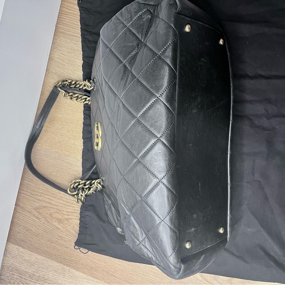 Chanel Black Quilted Shoulder Bag with Gold Accents - Picture 11 of 16